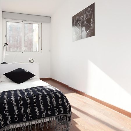Ab Montjuic Apartment Barcelona Luaran gambar