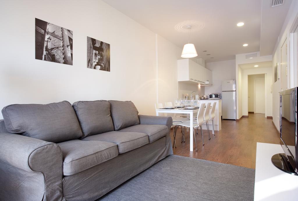 Ab Montjuic Apartment Barcelona Bilik gambar