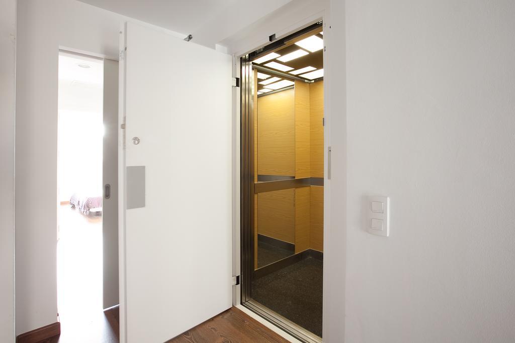 Ab Montjuic Apartment Barcelona Bilik gambar