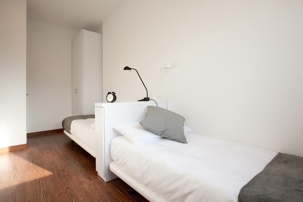 Ab Montjuic Apartment Barcelona Bilik gambar