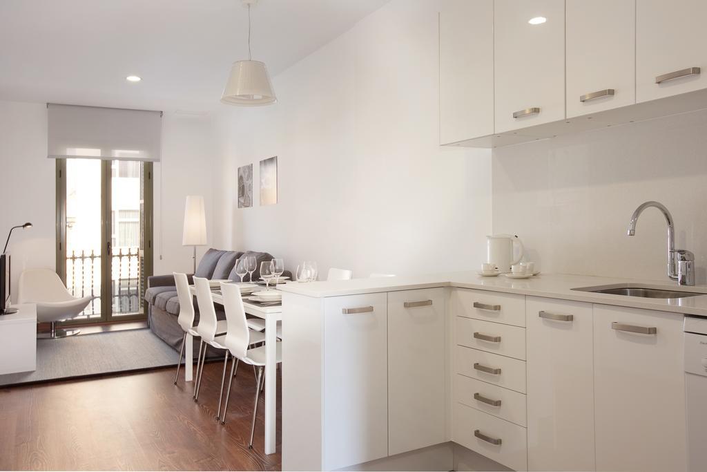 Ab Montjuic Apartment Barcelona Bilik gambar