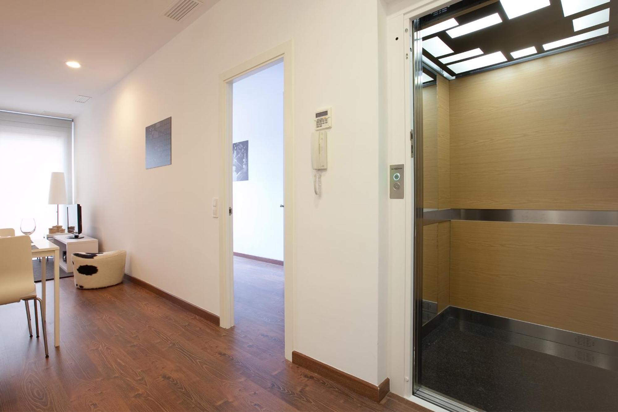 Ab Montjuic Apartment Barcelona Luaran gambar