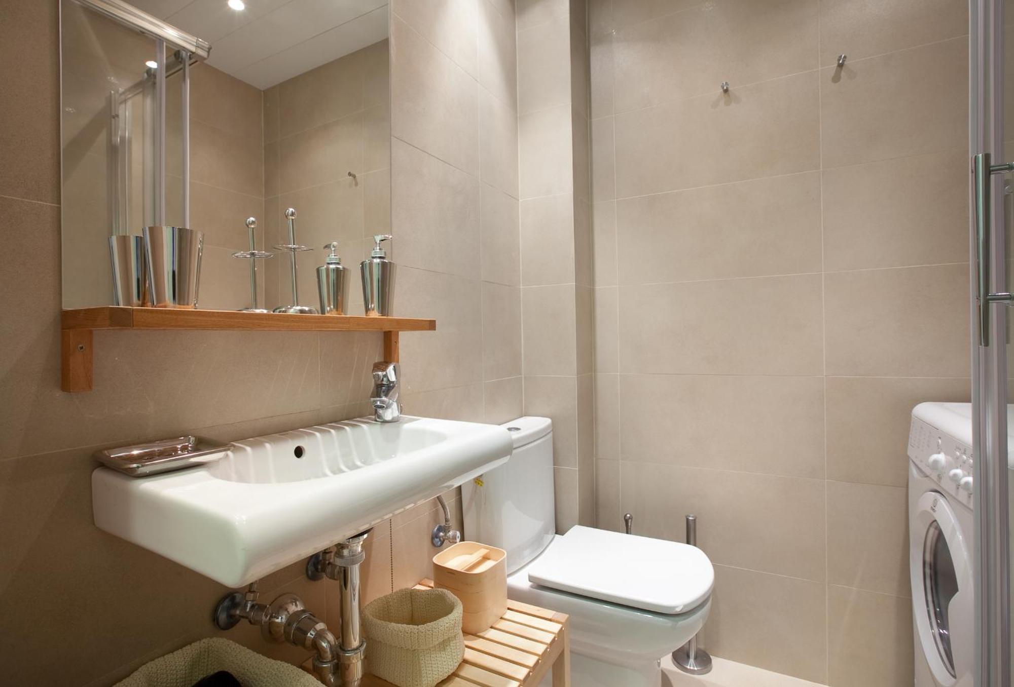 Ab Montjuic Apartment Barcelona Luaran gambar