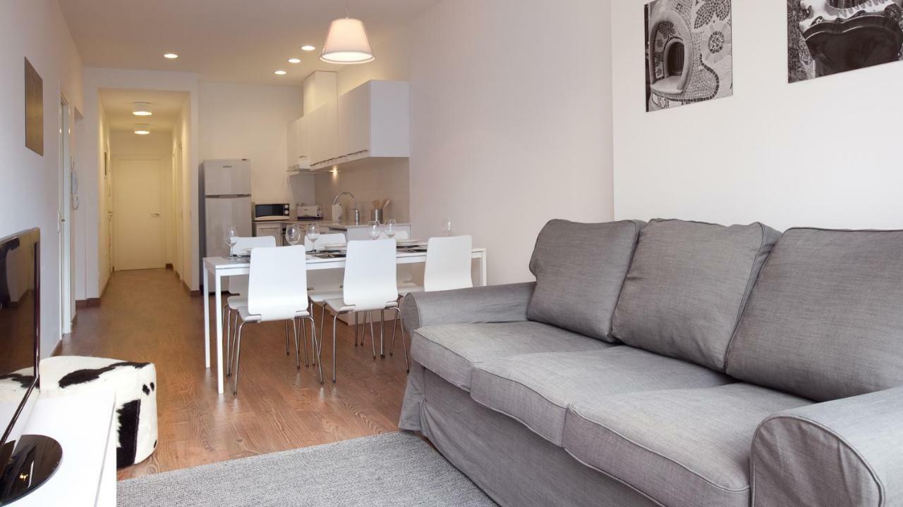 Ab Montjuic Apartment Barcelona Luaran gambar